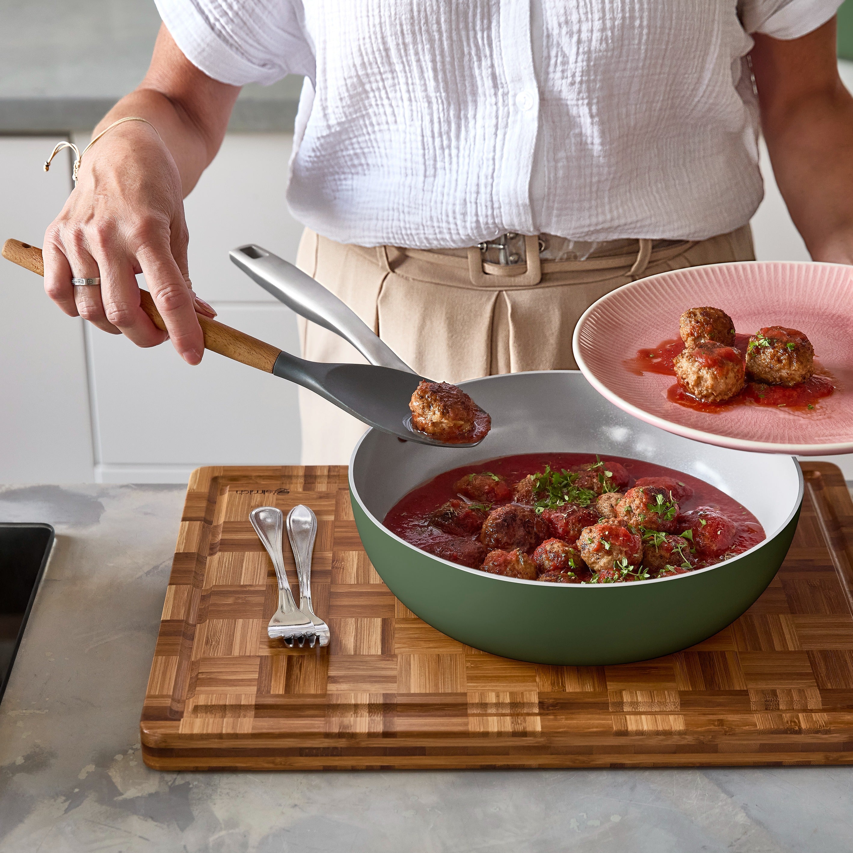 Wok pánev Vital s nepřilnavým keramickým povrchem Ø 30 cm olivově zelená 30 cm / Olivově zelená